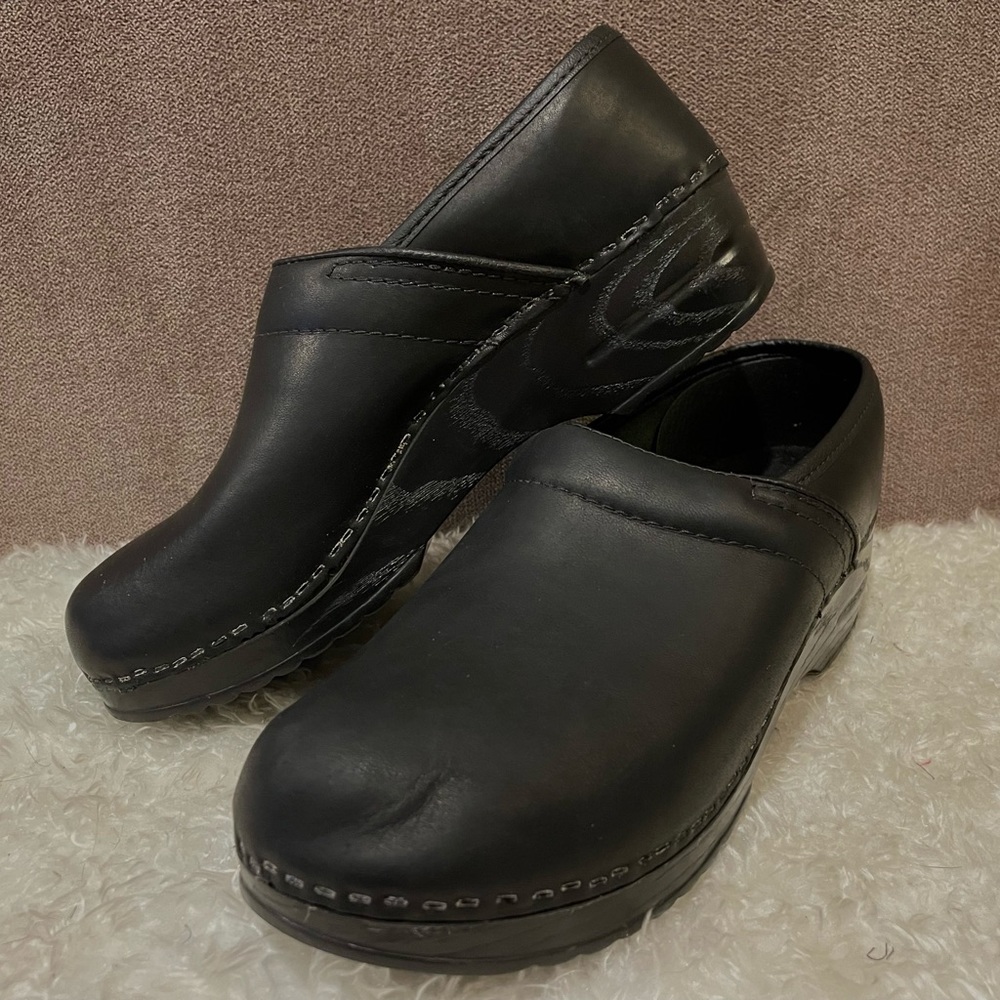 Black Clogs